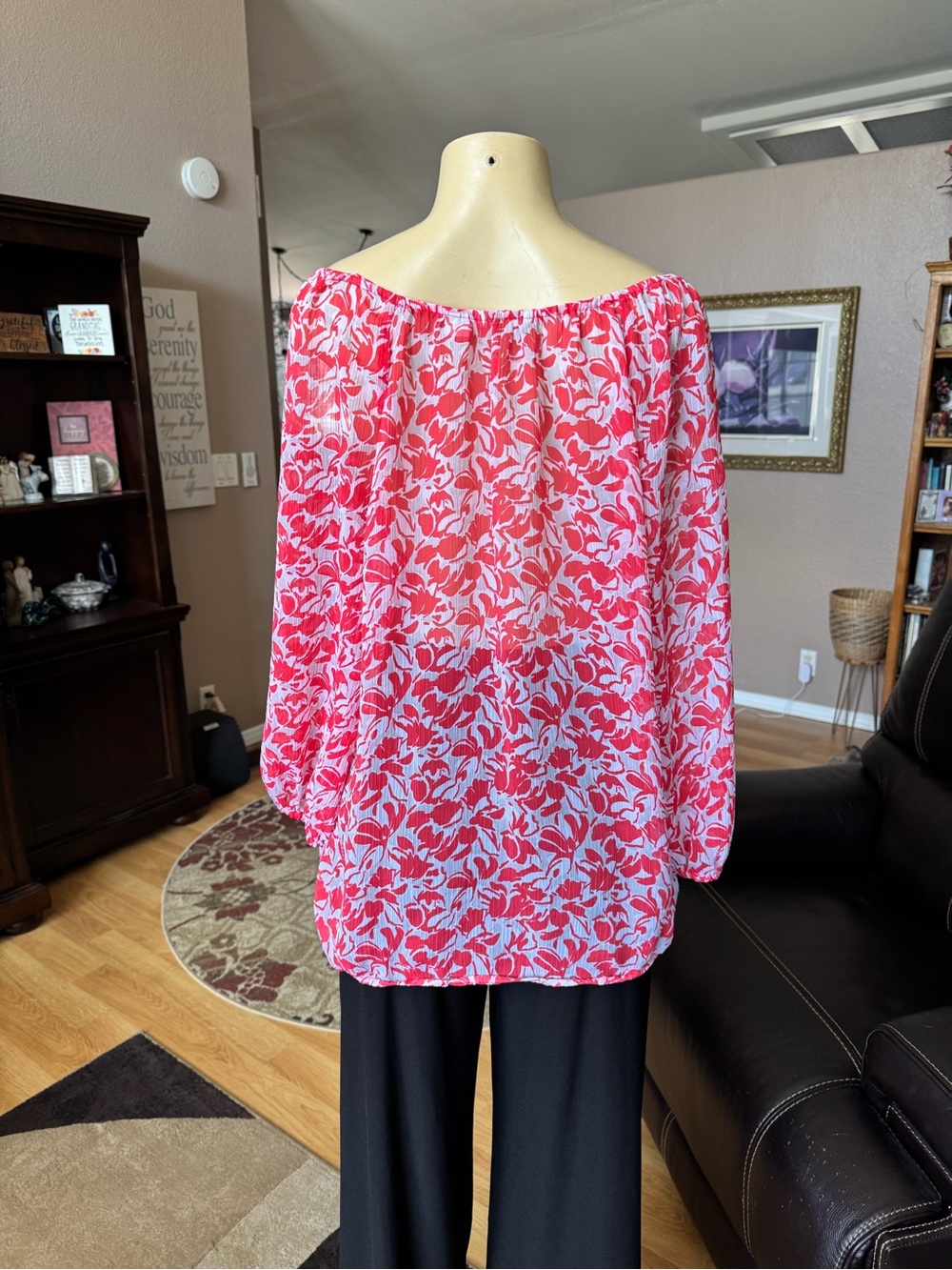 Liz Claiborne sheer red & white floral scoop neck blouse-size XL - Picture 8 of 10